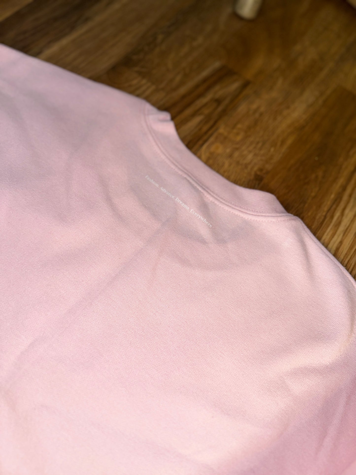 LE- Spring Fling Crew Neck