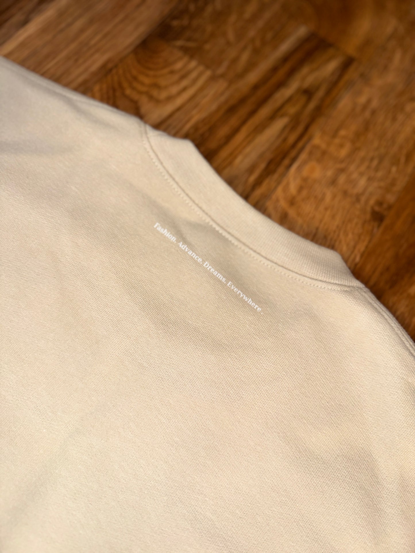 LE- Spring Fling Crew Neck